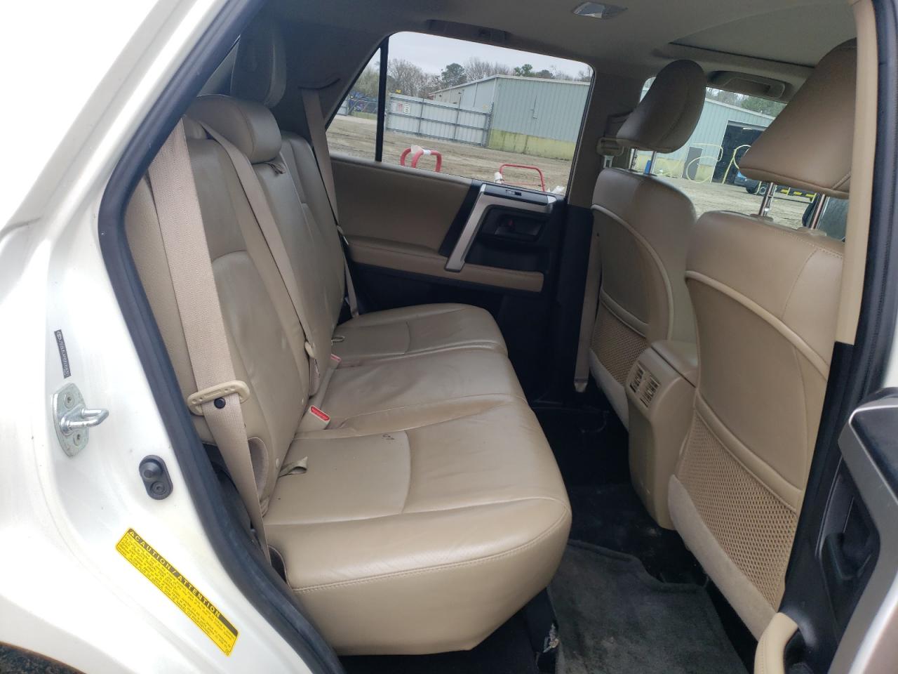 Zdjęcie 6 z aukcji – 2011 TOYOTA 4RUNNER SR z VIN JTEBU5JR9B5058391