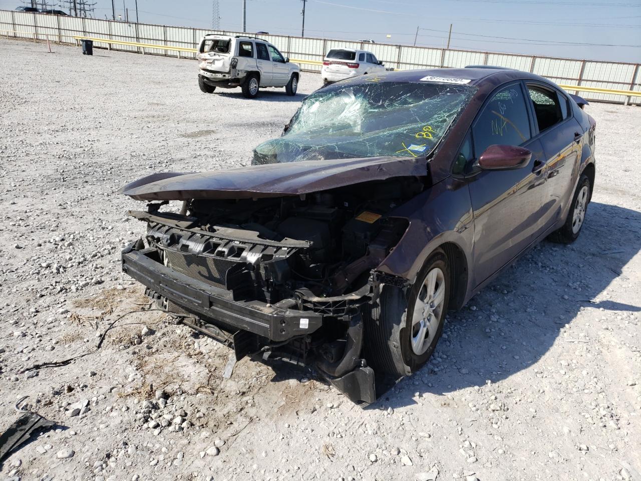 Photo 2 from auction – 2018 KIA FORTE LX with VIN 3KPFK4A72JE266278
