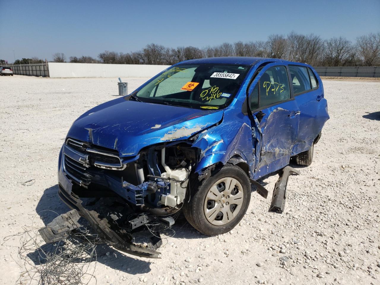 Photo 2 from auction – 2015 CHEVROLET TRAX LS with VIN KL7CJKSB8FB078346