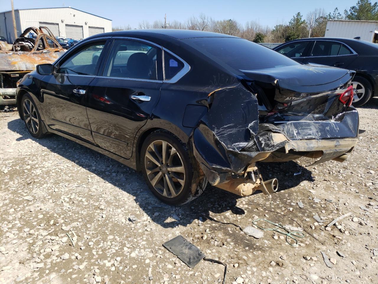 Photo 3 from auction – 2017 NISSAN ALTIMA 2.5 with VIN 1N4AL3AP3HC121033
