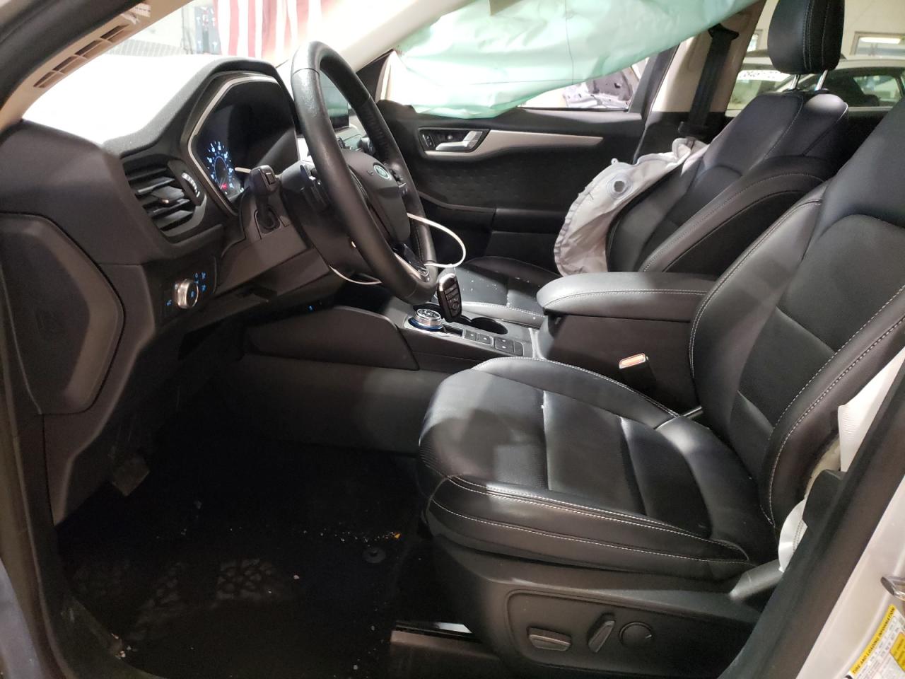 Photo 5 from auction – 2020 FORD ESCAPE SEL with VIN 1FMCU9H94LUB29182