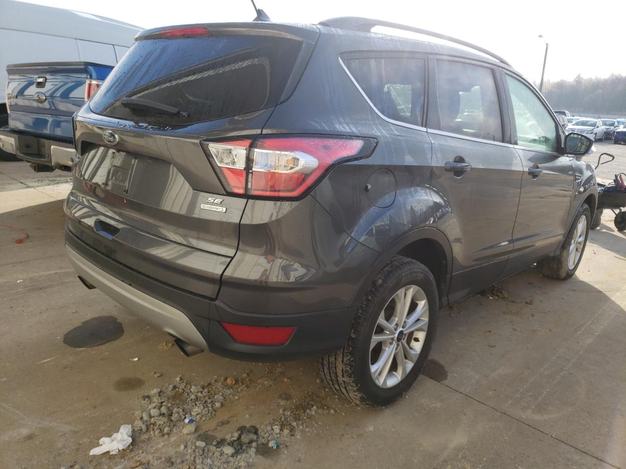 Photo 4 from auction – 2018 FORD ESCAPE SE with VIN 1FMCU0GD6JUC69247