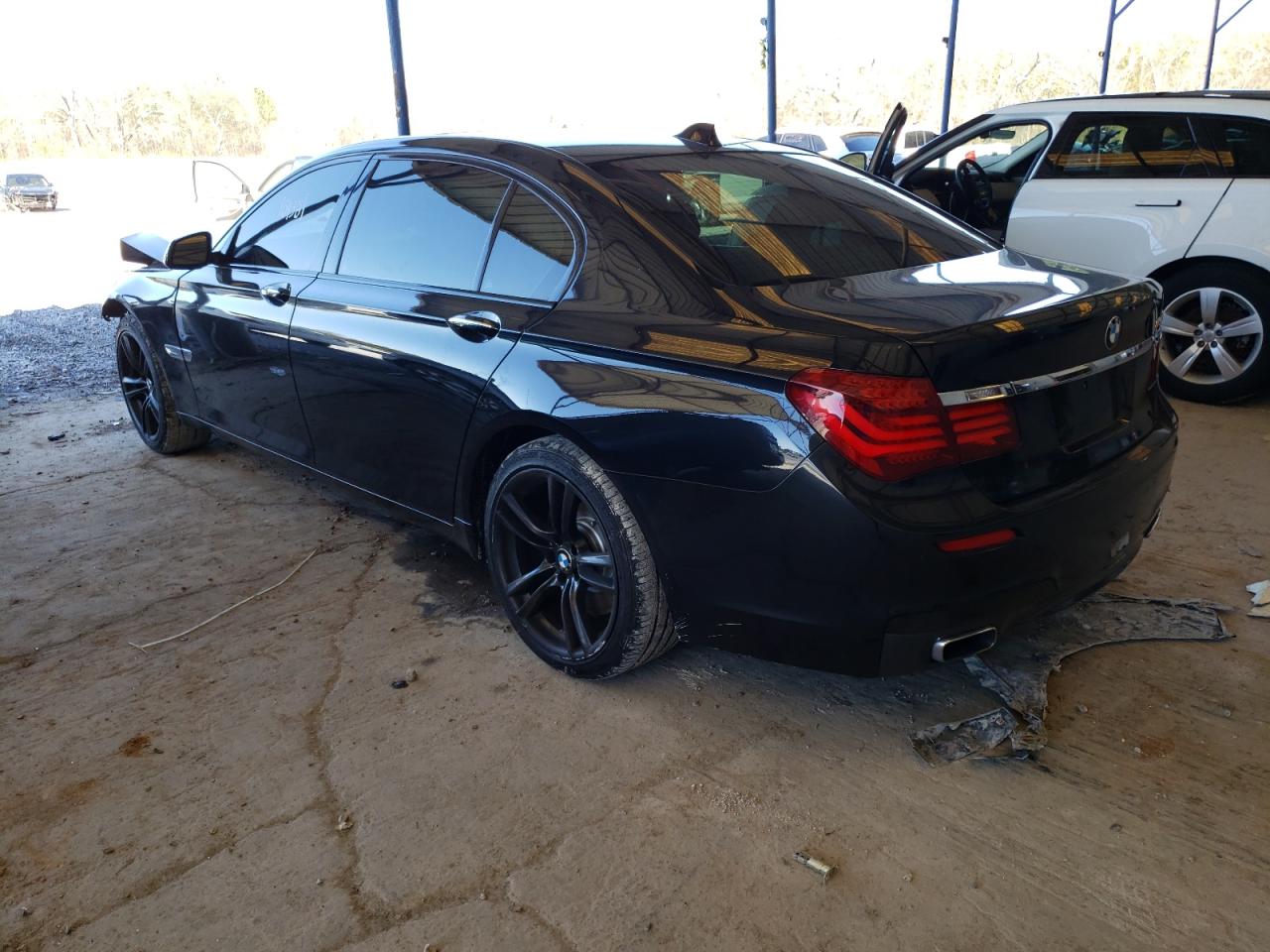 Photo 3 from auction – 2013 BMW 750 LI with VIN WBAYE8C58DD133417
