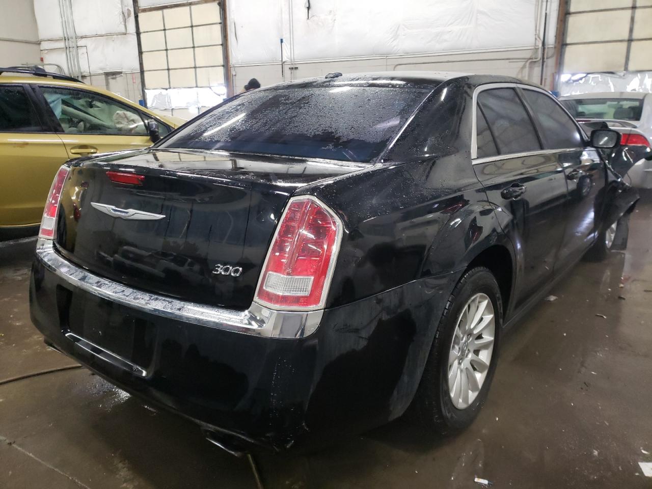 Photo 4 from auction – 2012 CHRYSLER 300 with VIN 2C3CCAAG7CH233657