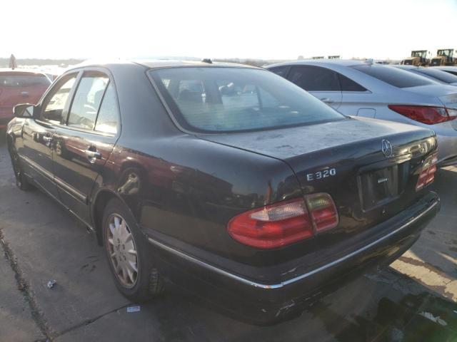 Photo 3 from auction – 2000 MERCEDES-BENZ E 320 with VIN WDBJF65G8YA963969