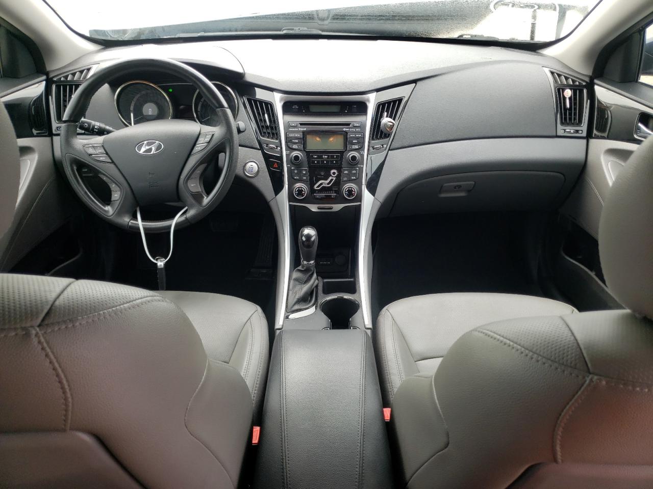Photo 9 from auction – 2013 HYUNDAI SONATA SE with VIN 5NPEC4AC3DH663729