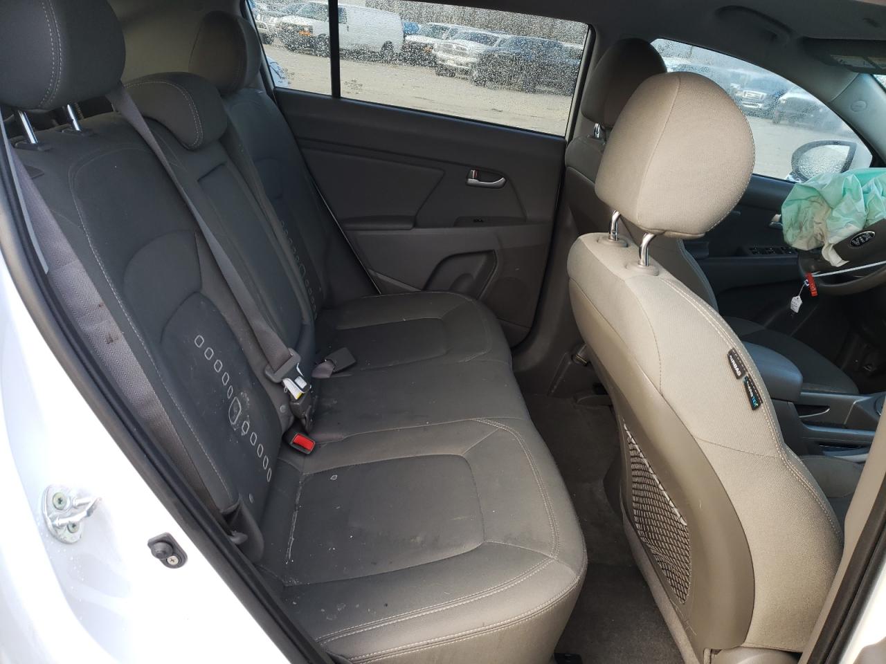 Photo 6 from auction – 2014 KIA SPORTAGE E with VIN KNDPCCAC2E7640340