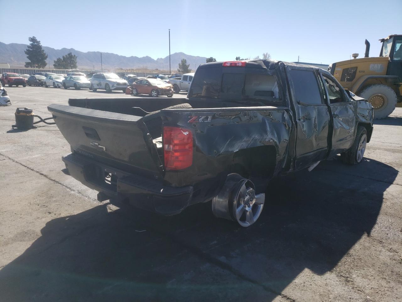 Photo 4 from auction – 2018 CHEVROLET SILVERADO with VIN 3GCUKREC7JG270567