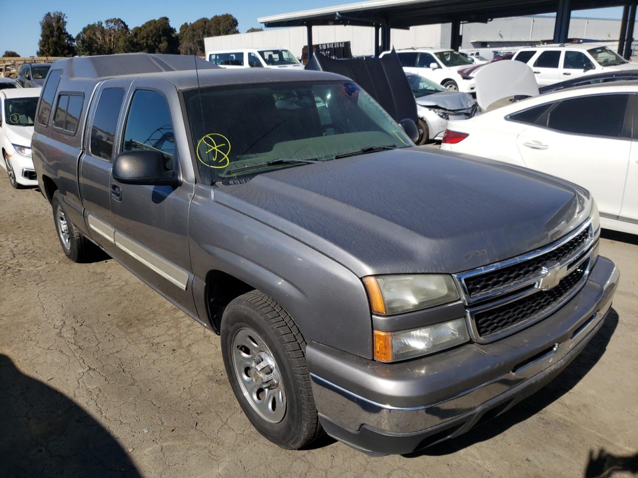CHEVROLET SILVERADO 2006 with VIN 1GCEC19V66Z288676 - Photo from auction