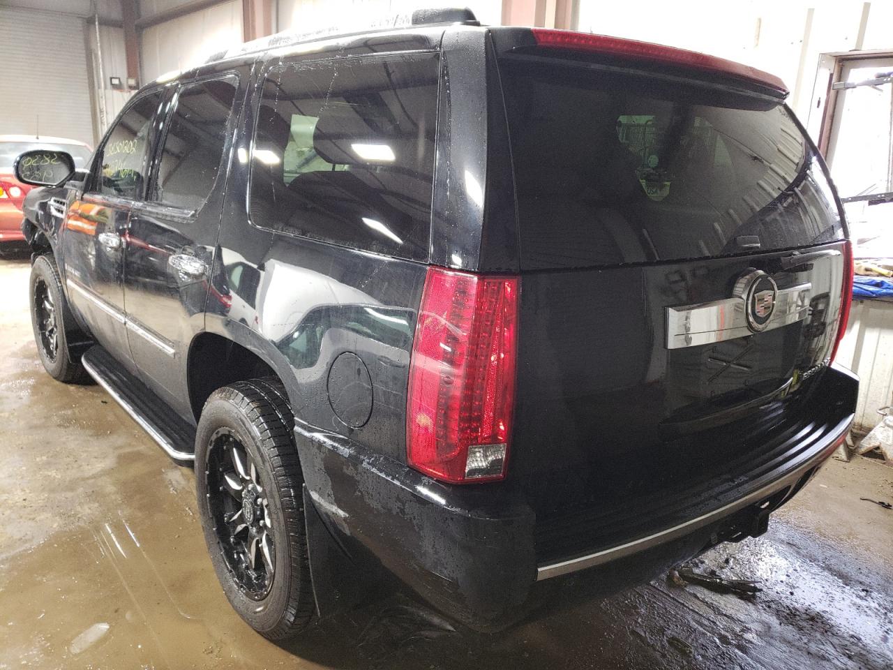 Photo 3 from auction – 2007 CADILLAC ESCALADE L with VIN 1GYFK63897R406562