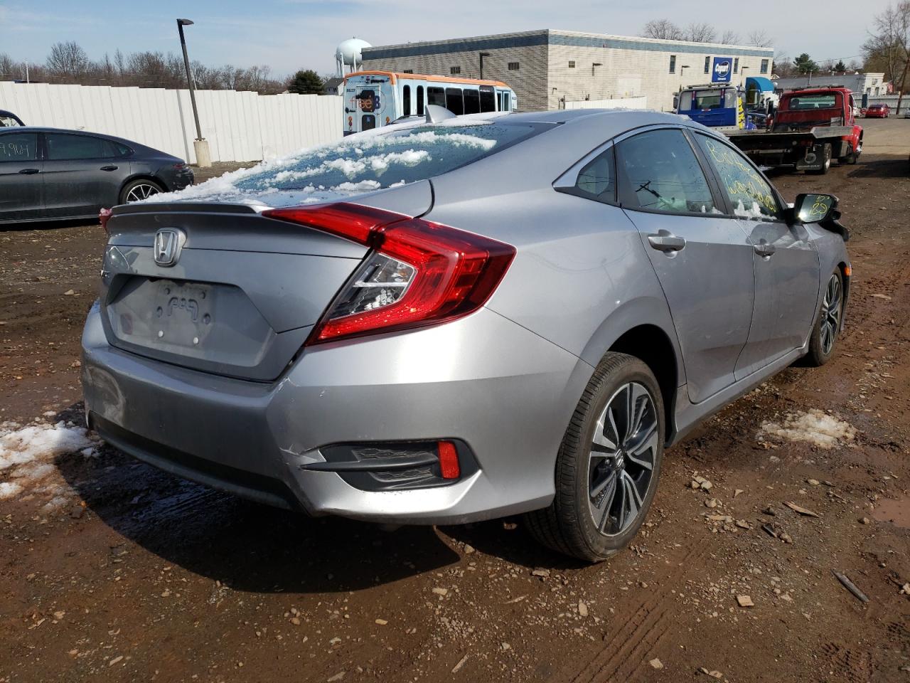 Photo 4 from auction – 2016 HONDA CIVIC EX with VIN 2HGFC1F33GH647735