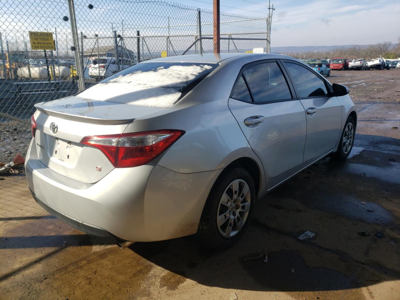 Photo 4 from auction – 2015 TOYOTA COROLLA L with VIN 2T1BURHE2FC359690