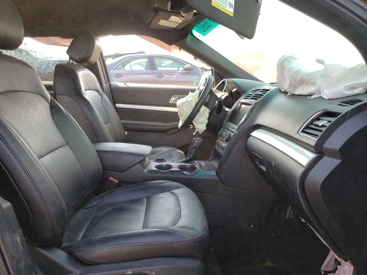 Photo 5 from auction – 2016 FORD EXPLORER X with VIN 1FM5K7D84GGB19661