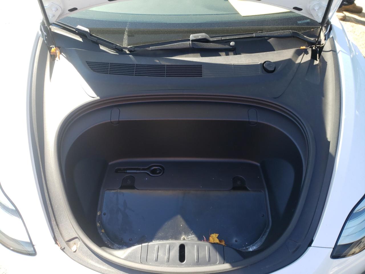 Photo 7 from auction – 2019 TESLA MODEL 3 with VIN 5YJ3E1EA4KF309805