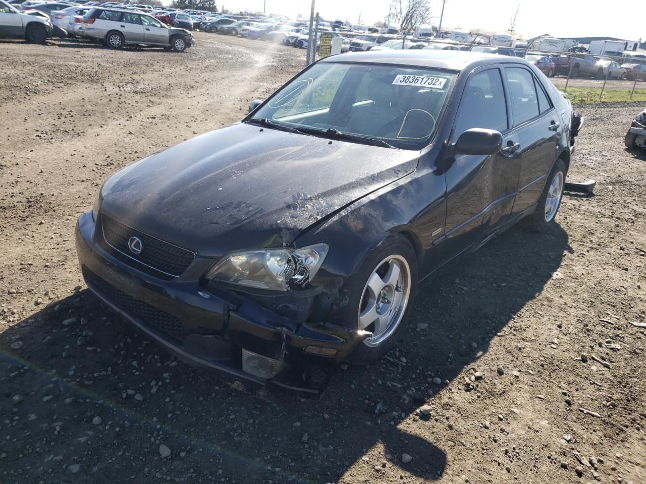 Photo 2 from auction – 2004 LEXUS IS 300 with VIN JTHBD192840088033