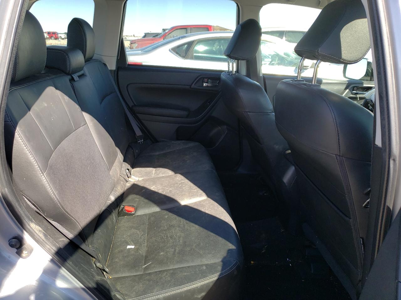 Photo 6 from auction – 2016 SUBARU FORESTER 2 with VIN JF2SJAHC7GH557320