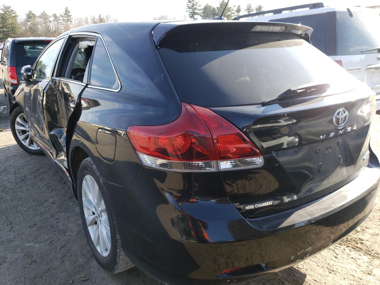 Photo 3 from auction – 2015 TOYOTA VENZA LE with VIN 4T3BA3BB6FU070743
