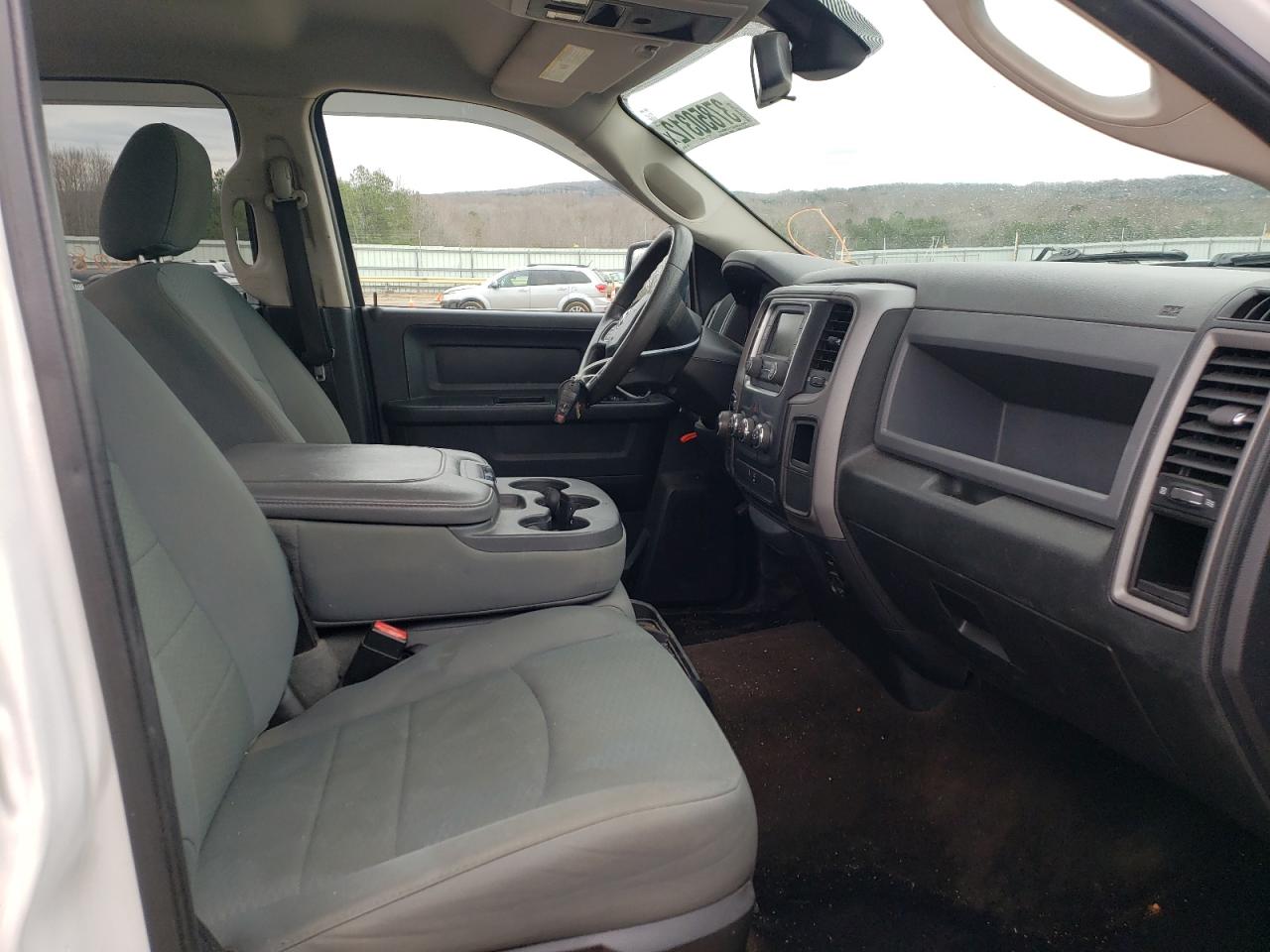 Photo 5 from auction – 2014 RAM 1500 ST with VIN 1C6RR7KT3ES466120