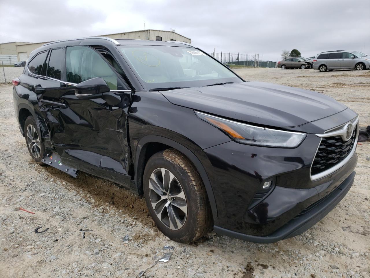 TOYOTA HIGHLANDER 2021 with VIN 5TDGZRAH1MS034545 - Photo from auction