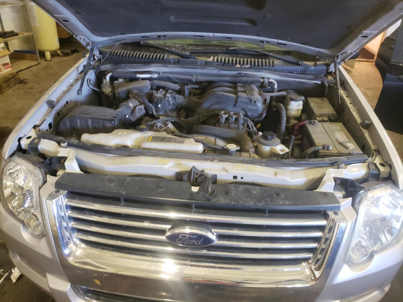 Photo 7 from auction – 2010 FORD EXPLORER X with VIN 1FMEU7DE0AUA52601