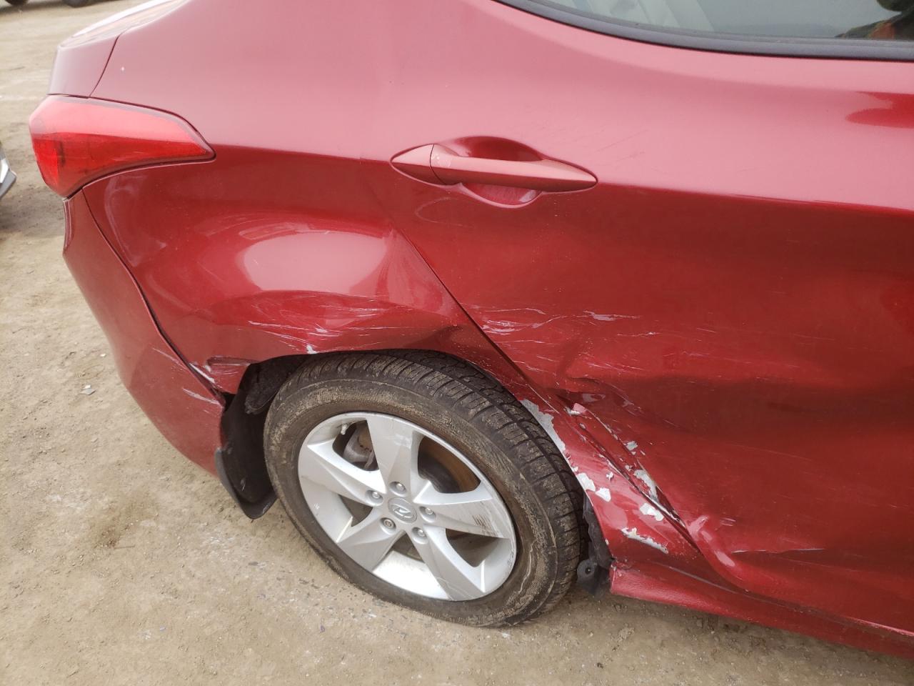 Photo 9 from auction – 2012 HYUNDAI ELANTRA GL with VIN KMHDH4AE1CU466735
