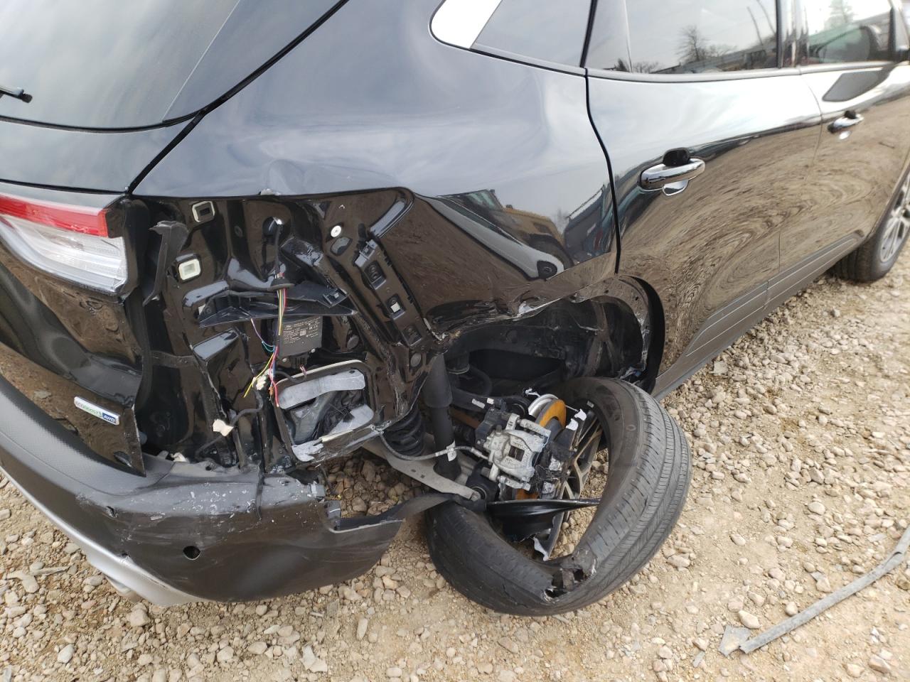 Photo 9 from auction – 2020 FORD ESCAPE SEL with VIN 1FMCU9H63LUA82541