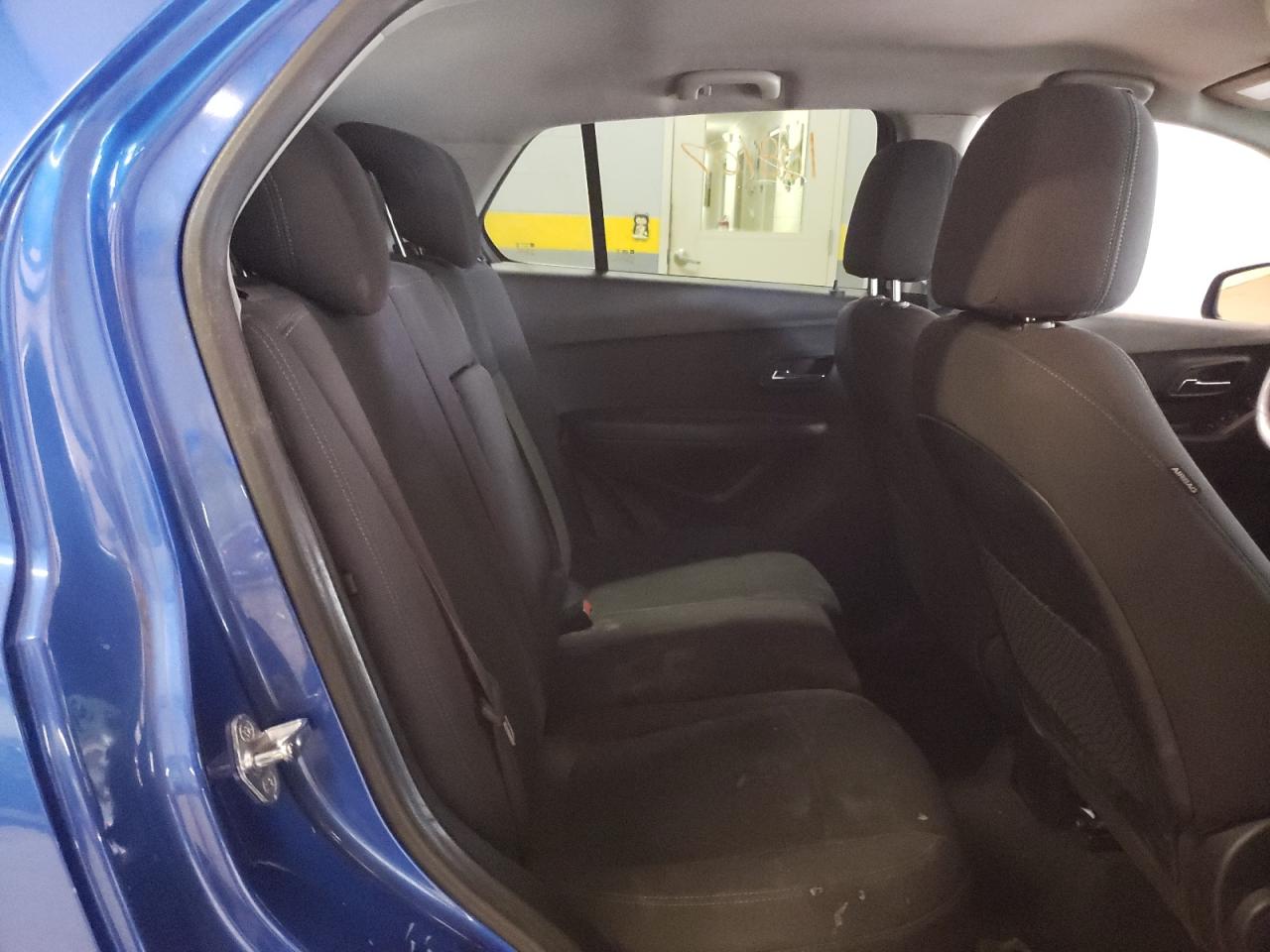 Photo 6 from auction – 2016 CHEVROLET TRAX LS with VIN KL7CJKSB8GB607442