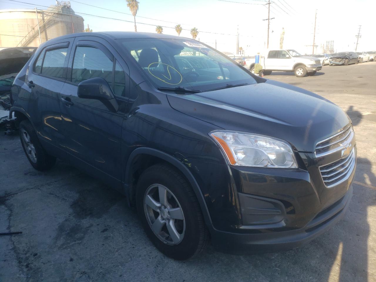 CHEVROLET TRAX LS 2016 with VIN KL7CJNSBXGB570122 - Photo from auction