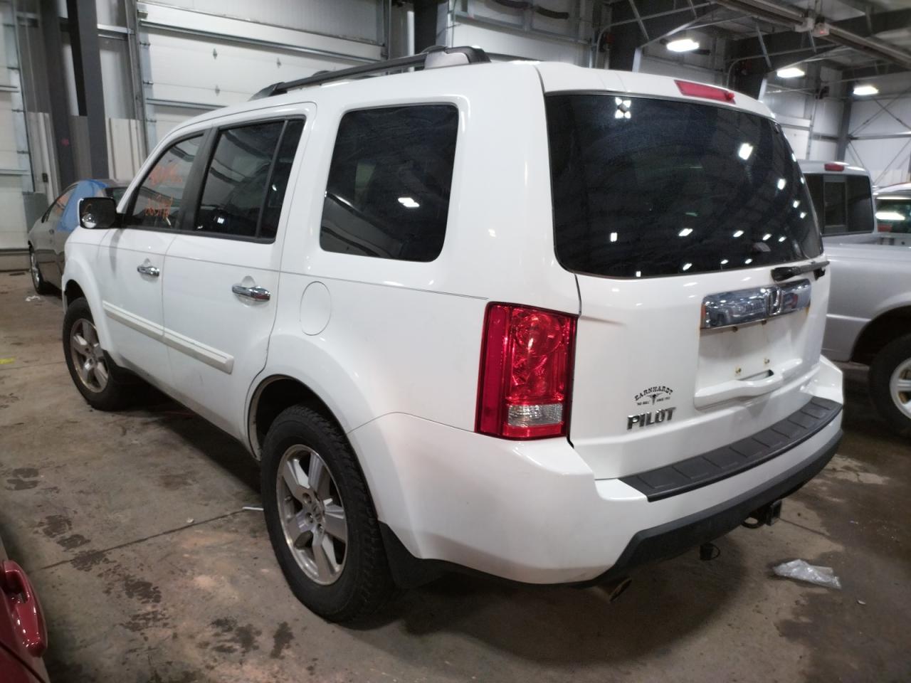 Photo 3 from auction – 2011 HONDA PILOT EXL with VIN 5FNYF3H58BB040978