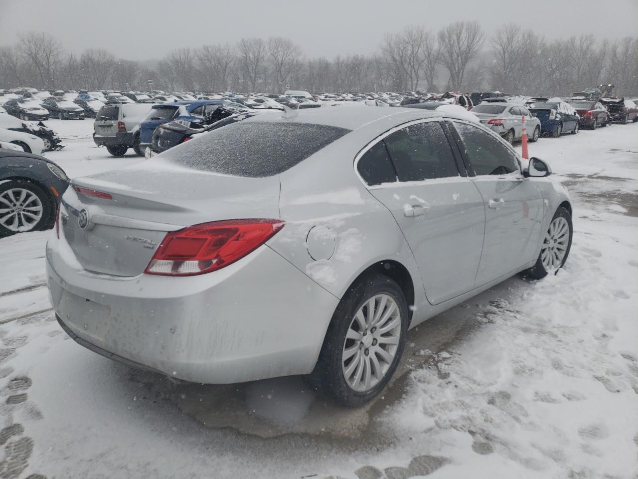 Photo 4 from auction – 2011 BUICK REGAL CXL with VIN 2G4GR5EC5B9182240
