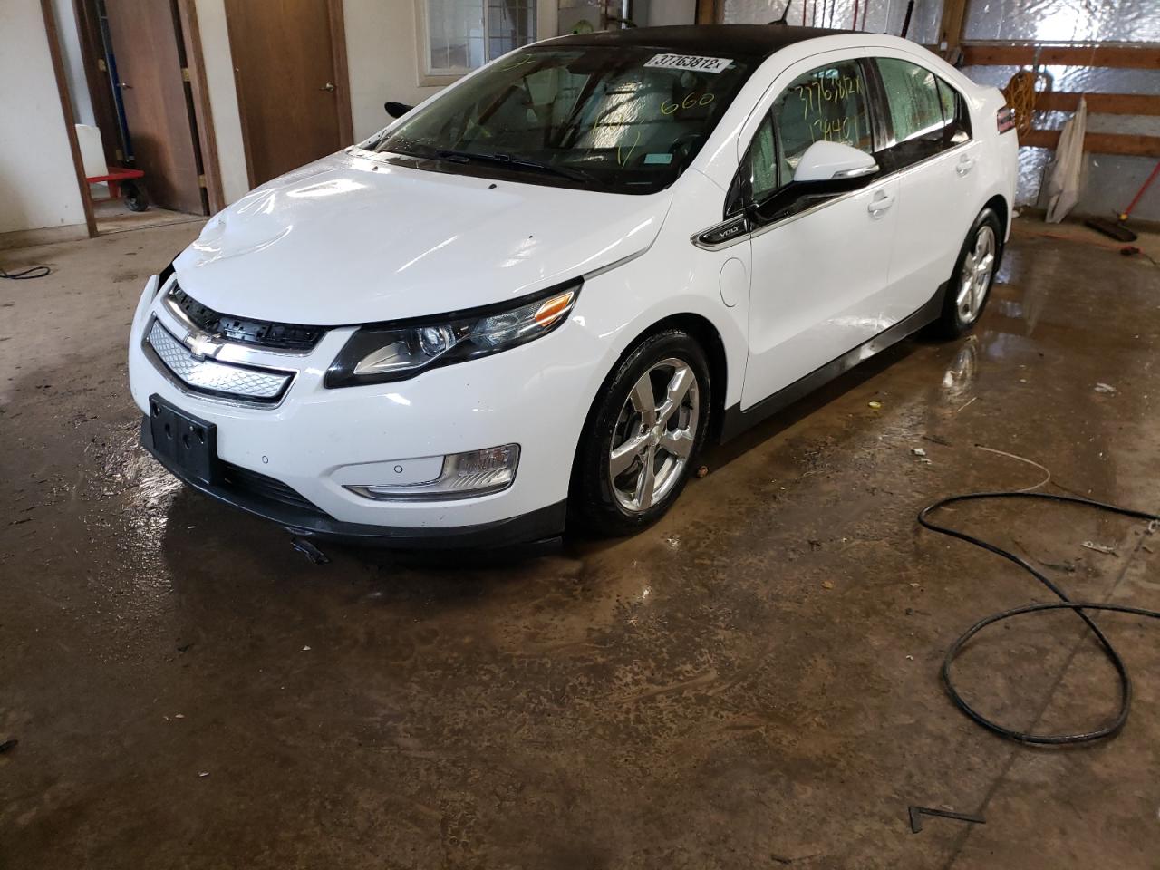 Photo 2 from auction – 2012 CHEVROLET VOLT with VIN 1G1RD6E47CU103660