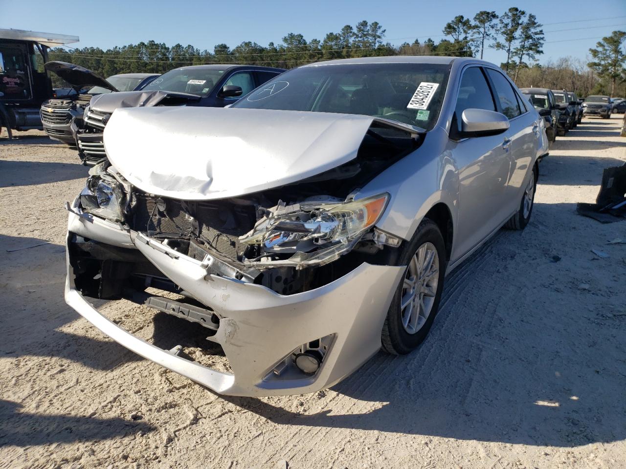 Photo 2 from auction – 2012 TOYOTA CAMRY with VIN 4T1BF1FKXCU069857