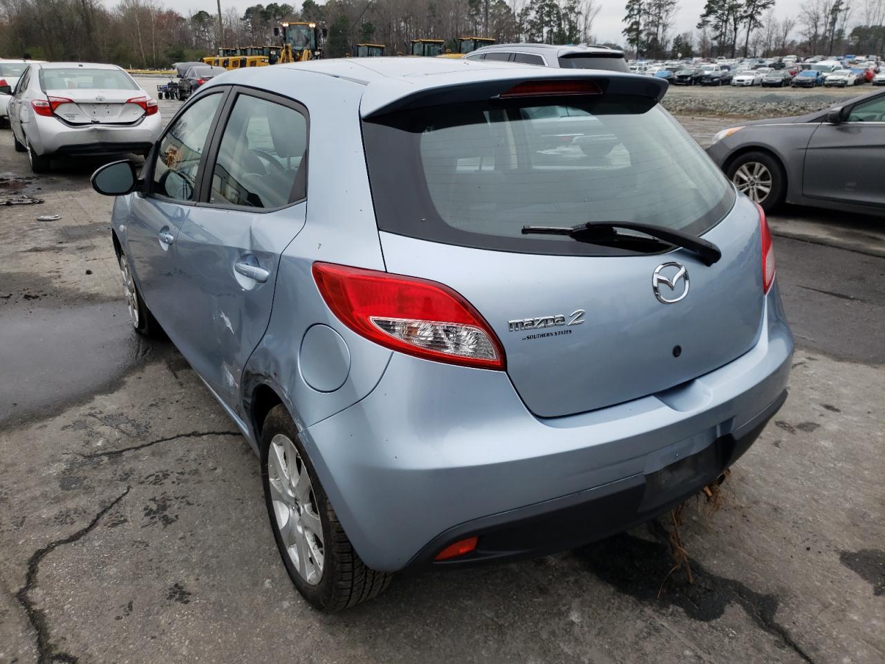 Photo 3 from auction – 2013 MAZDA MAZDA2 with VIN JM1DE1LY2D0157299