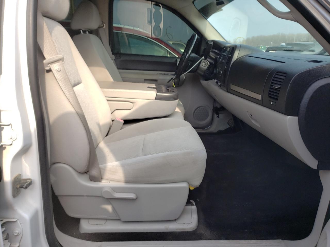 Photo 5 from auction – 2007 CHEVROLET SILVERADO with VIN 2GCEK13M071615943