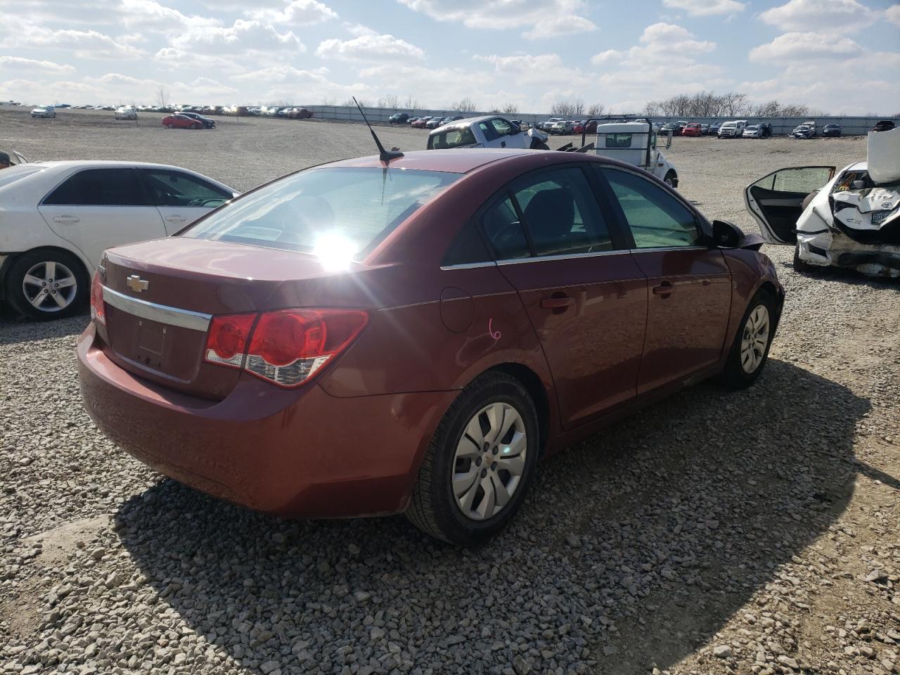 Photo 4 from auction – 2012 CHEVROLET CRUZE LS with VIN 1G1PC5SH4C7206609