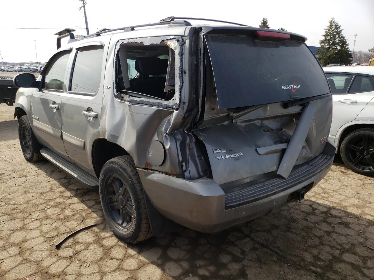 Photo 3 from auction – 2007 GMC YUKON with VIN 1GKFK13087J349602