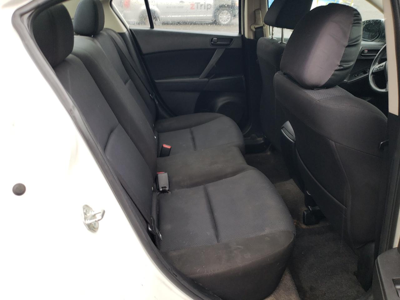 Photo 6 from auction – 2011 MAZDA 3 I with VIN JM1BL1UG3B1409605