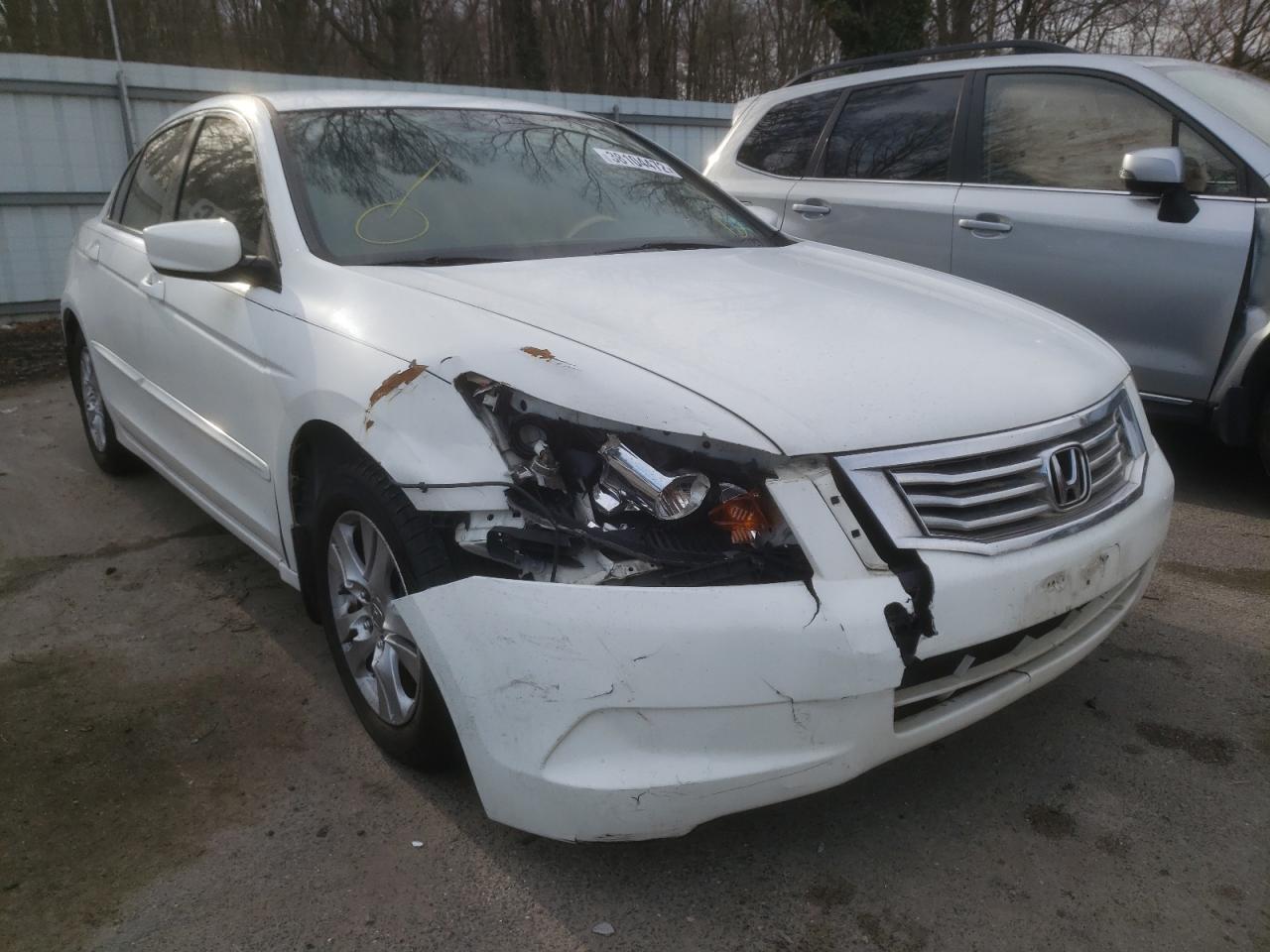 HONDA ACCORD LXP 2009 with VIN JHMCP26489C013779 - Photo from auction