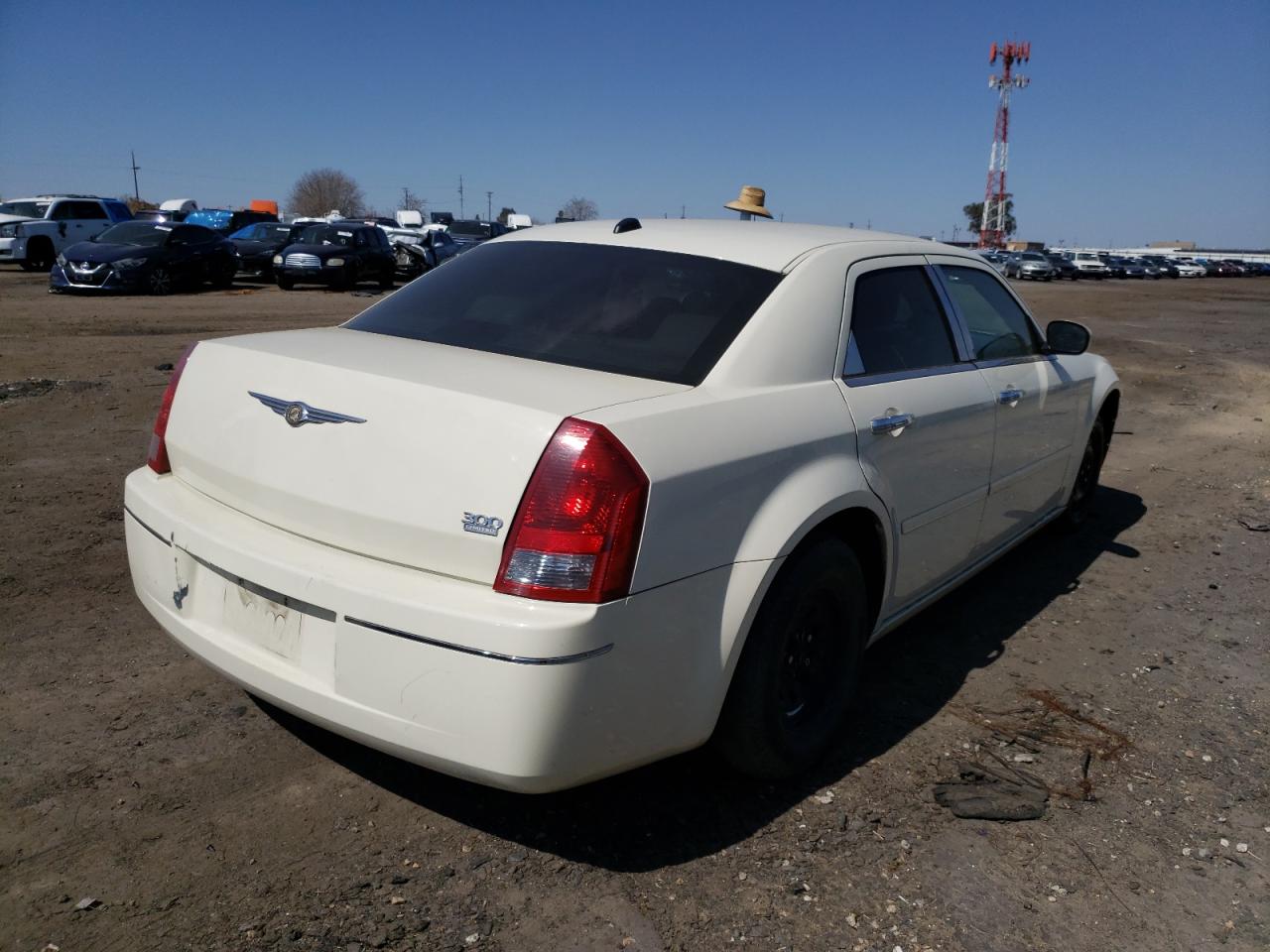 Photo 4 from auction – 2005 CHRYSLER 300 TOURIN with VIN 2C3JA53G25H649779
