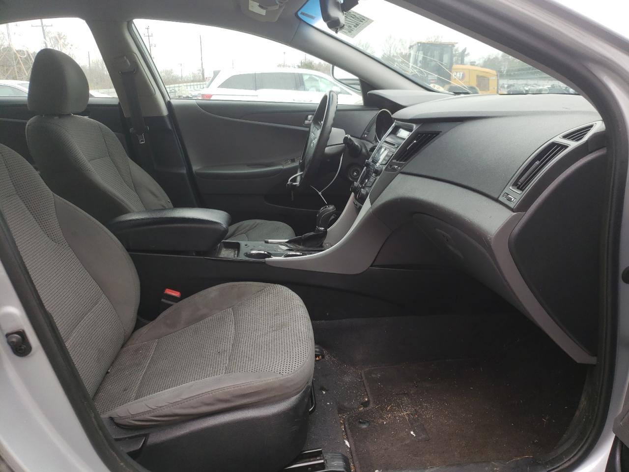 Photo 5 from auction – 2012 HYUNDAI SONATA GLS with VIN 5NPEB4AC0CH377015