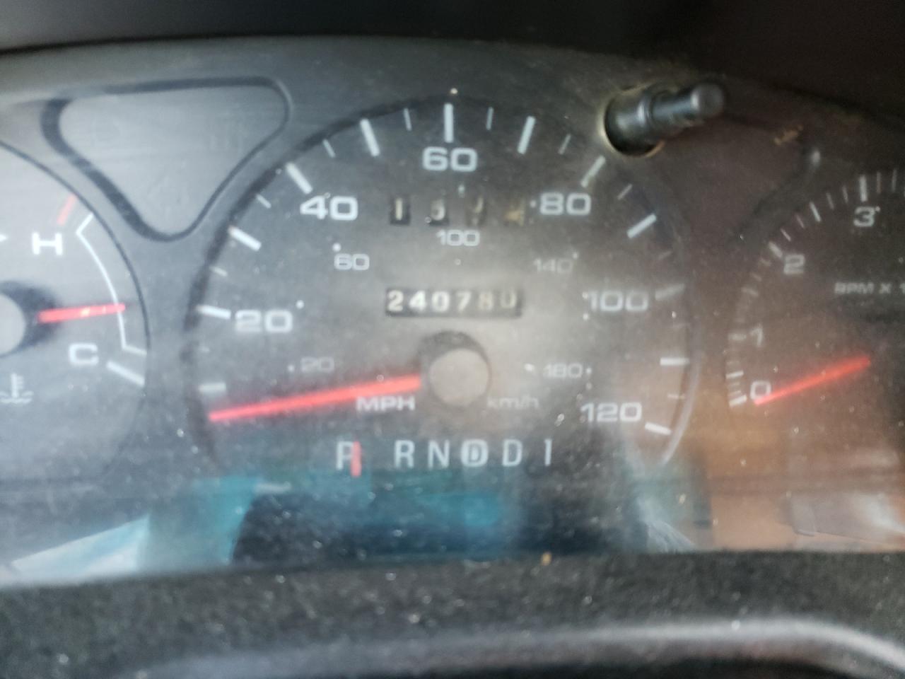 Photo 8 from auction – 2003 FORD TAURUS SES with VIN 1FAFP55263G167249