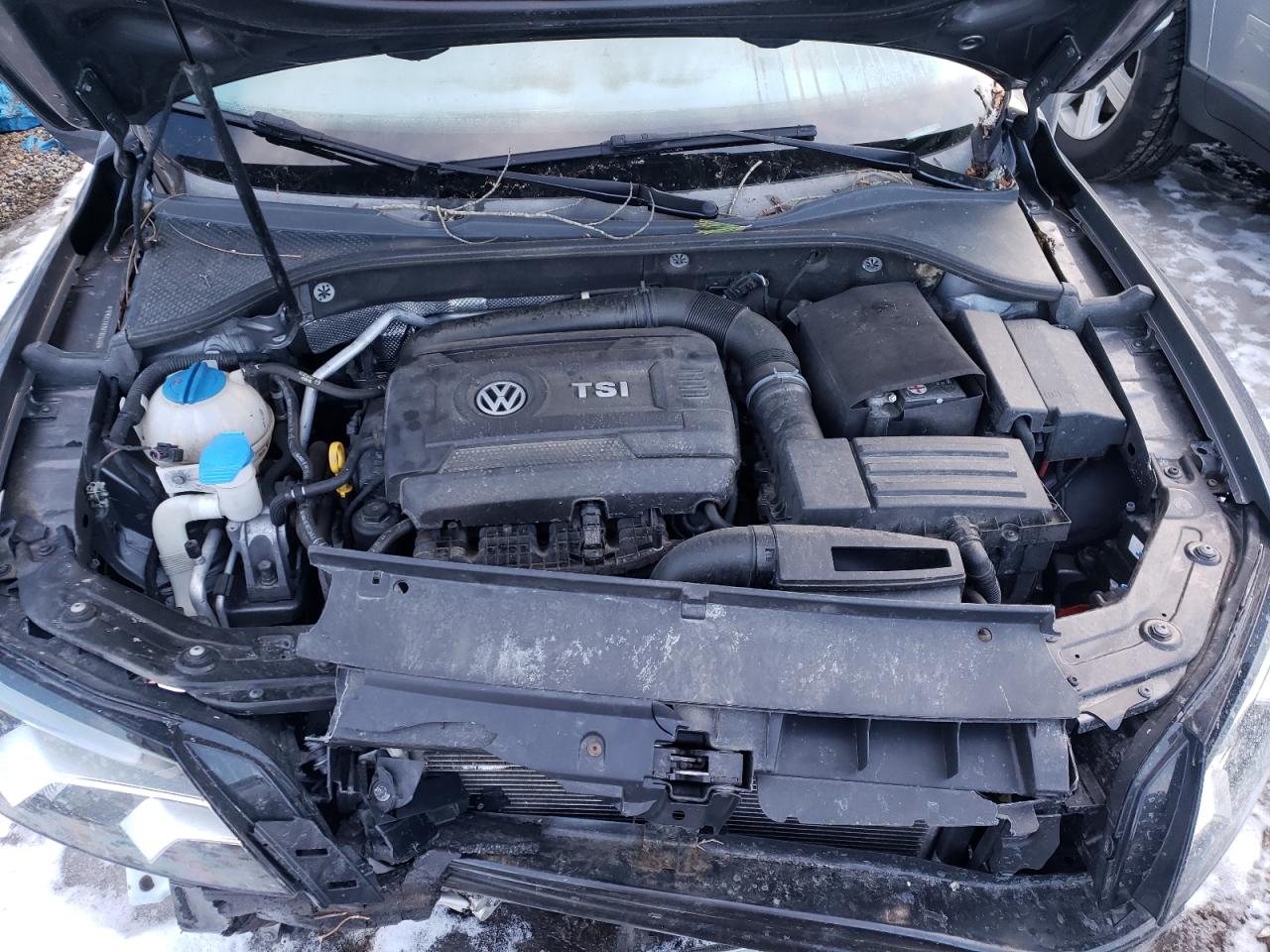 Photo 7 from auction – 2015 VOLKSWAGEN PASSAT S with VIN 1VWAT7A35FC024442