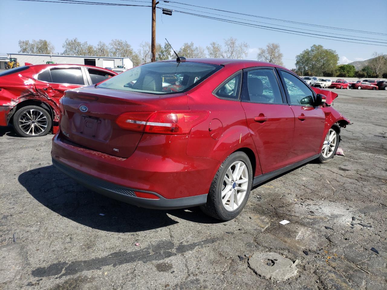 Photo 4 from auction – 2015 FORD FOCUS SE with VIN 1FADP3F29FL358282