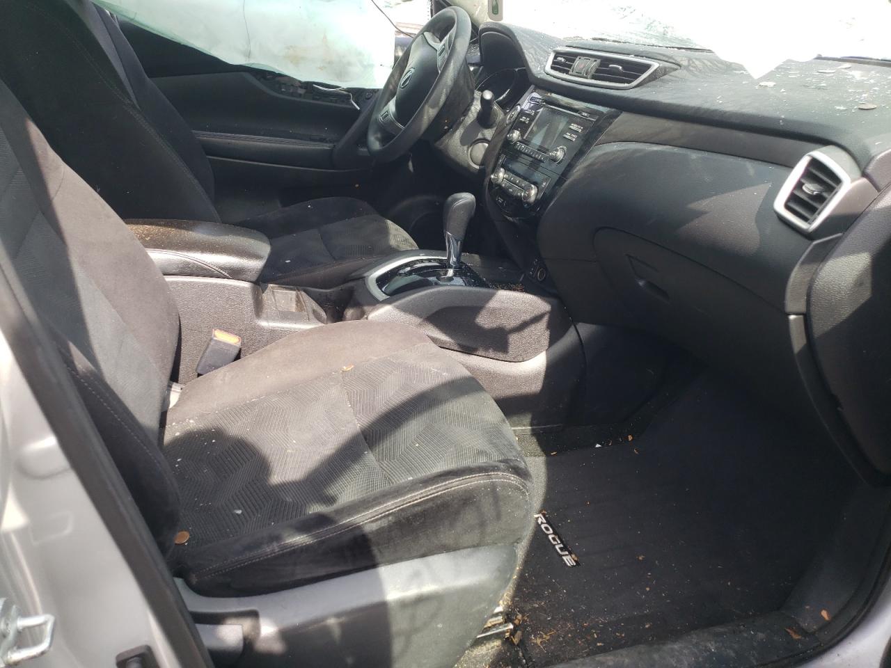Photo 5 from auction – 2015 NISSAN ROGUE S with VIN 5N1AT2MV5FC767293