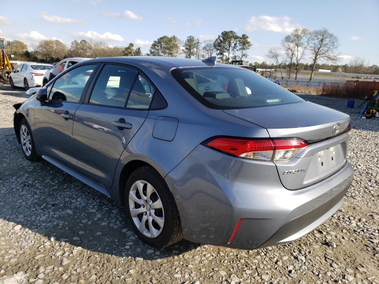 Photo 3 from auction – 2021 TOYOTA COROLLA LE with VIN 5YFEPMAE2MP205785