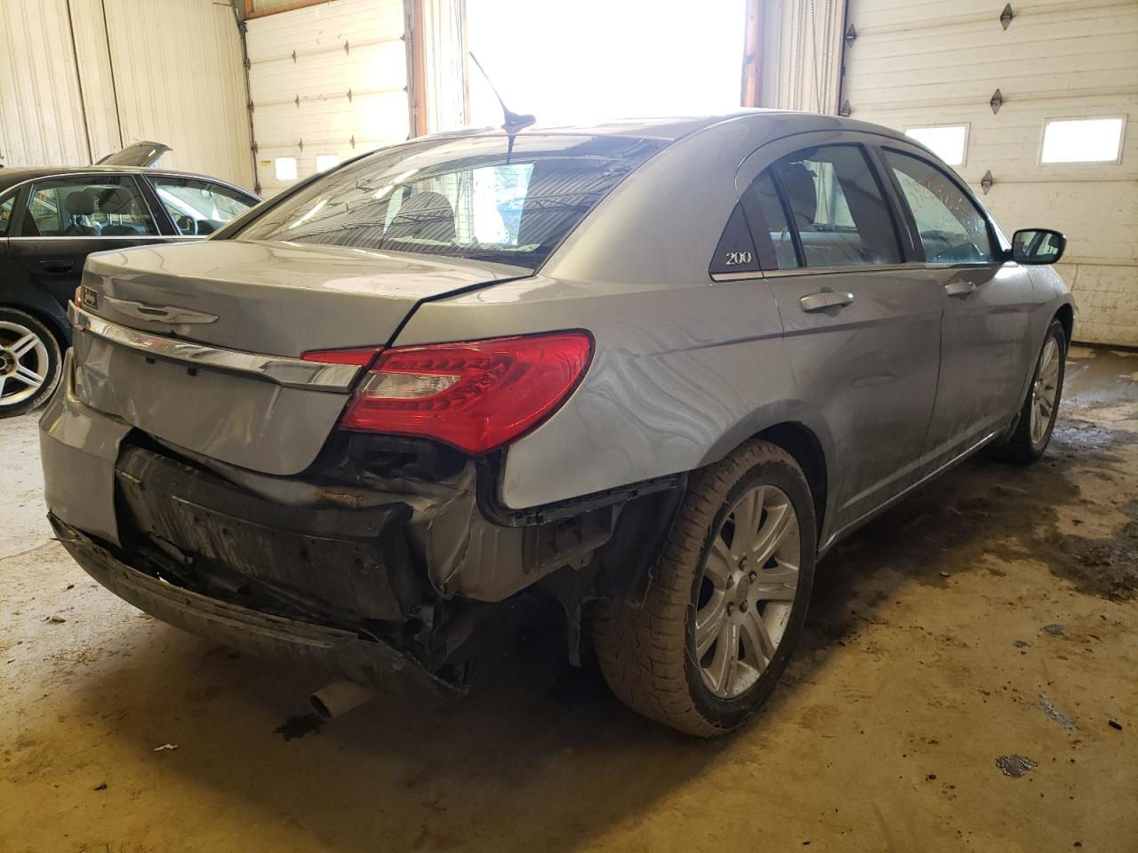 Photo 4 from auction – 2013 CHRYSLER 200 LX with VIN 1C3CCBAB0DN671584