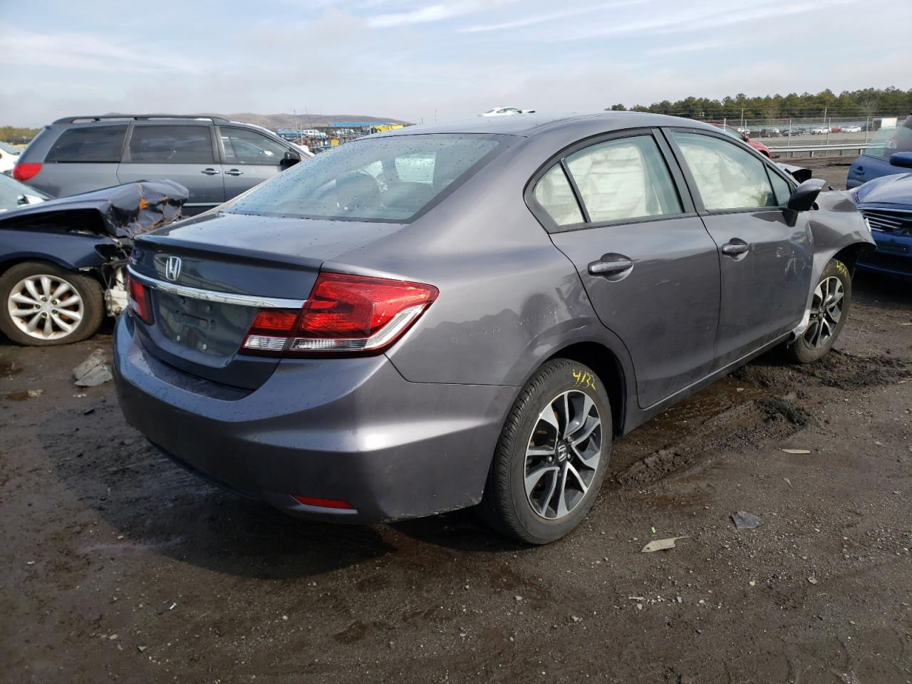 Photo 4 from auction – 2015 HONDA CIVIC EX with VIN 19XFB2F88FE253581