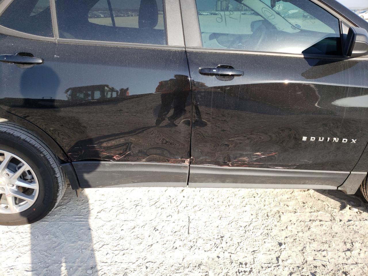 Photo 9 from auction – 2022 CHEVROLET EQUINOX LS with VIN 2GNAXHEV9N6101904