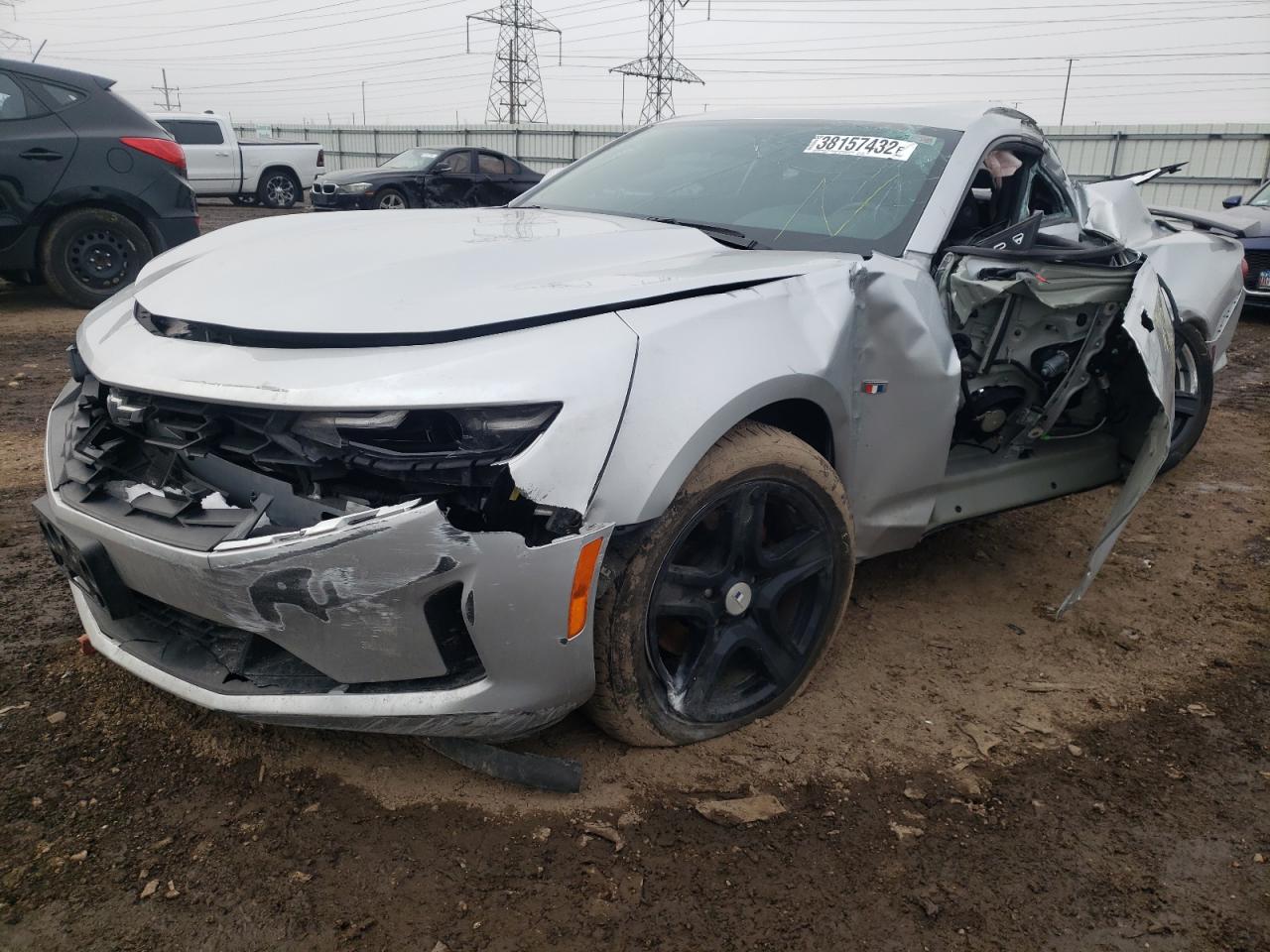 Photo 2 from auction – 2019 CHEVROLET CAMARO LS with VIN 1G1FB1RS4K0107398