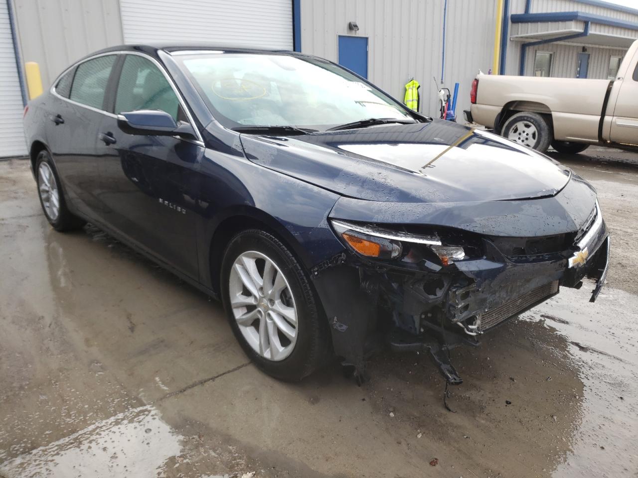 CHEVROLET MALIBU LT 2017 with VIN 1G1ZE5ST0HF121576 - Photo from auction
